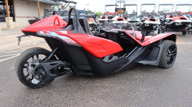 2025 Polaris SLINGSHOT S AUTODRIVE SLINGSHOT RED Image 3