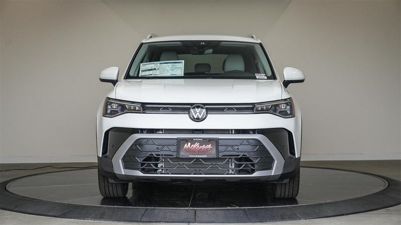 New 2025 Volkswagen Taos 1.5T SEImage 6