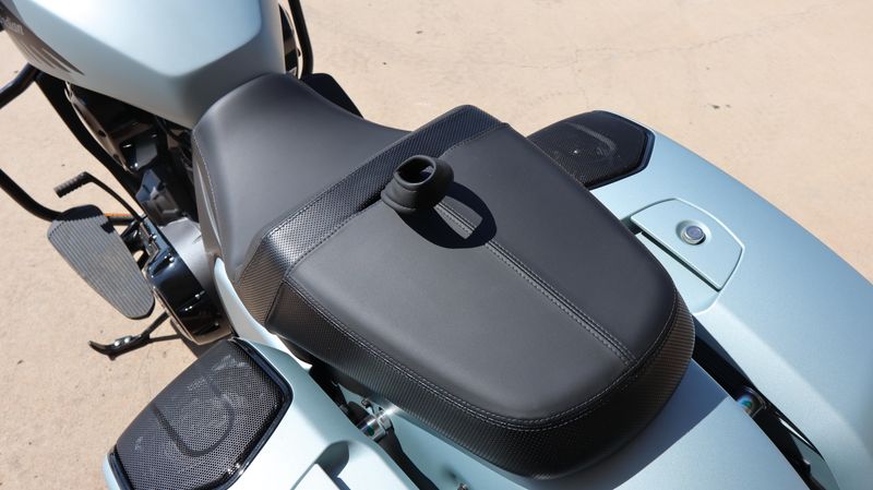 New 2025 Indian Motorcycle CHALLENGER DARK HORSE WTIH 112CR  RIDER ASSIST PACKAGE  POWERBAND AUDIO Image 21