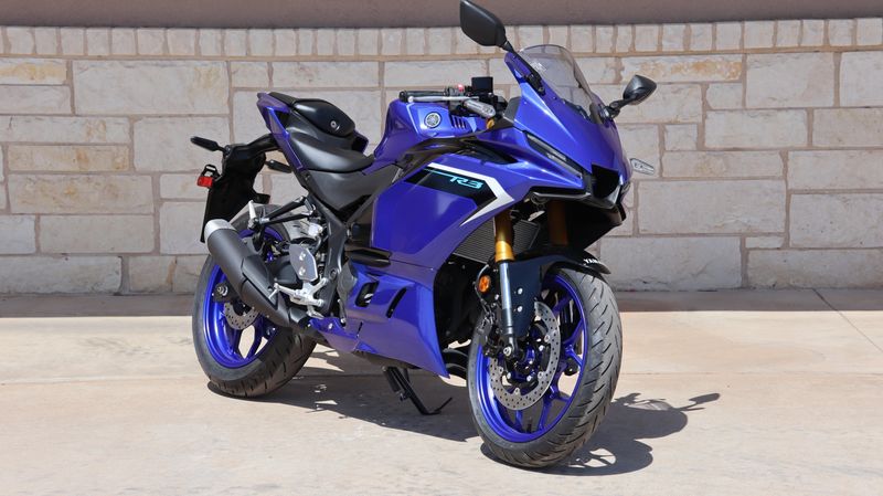 2025 Yamaha YZFR3 ABS TEAM BLUE Image 1