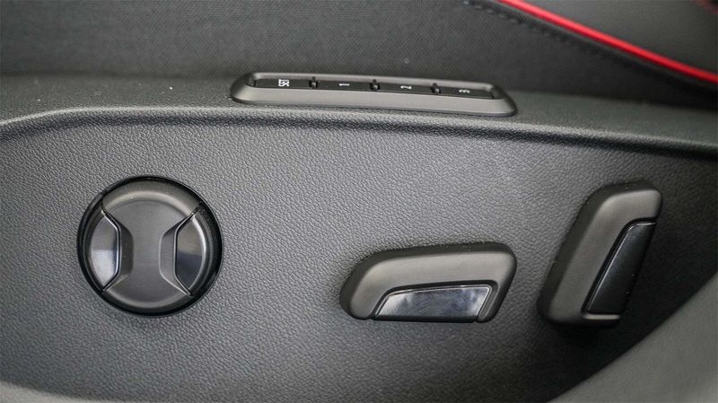 New 2025 Volkswagen Golf GTI AutobahnImage 23