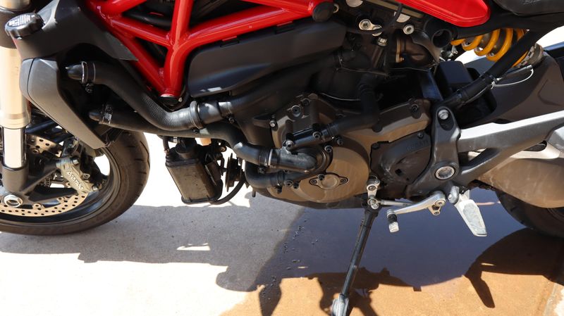 2017 Ducati MONSTER 821 Image 6