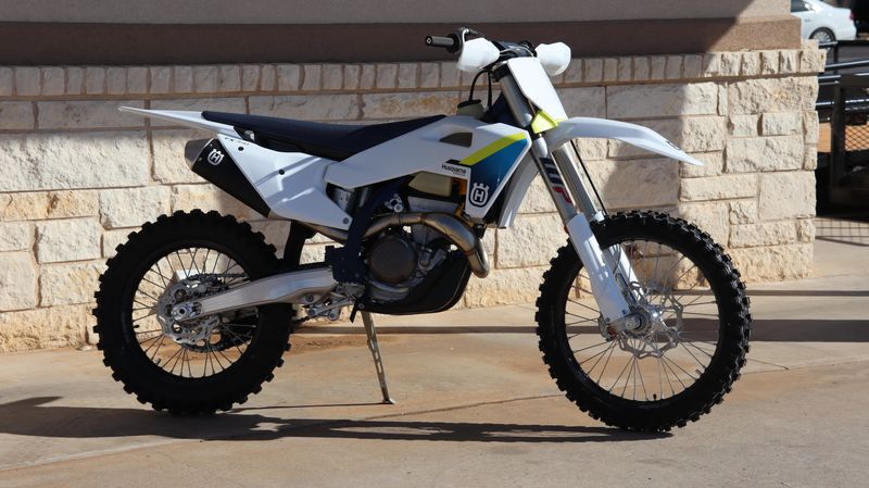 2025 HUSQVARNA FX 350 WHITEImage 2