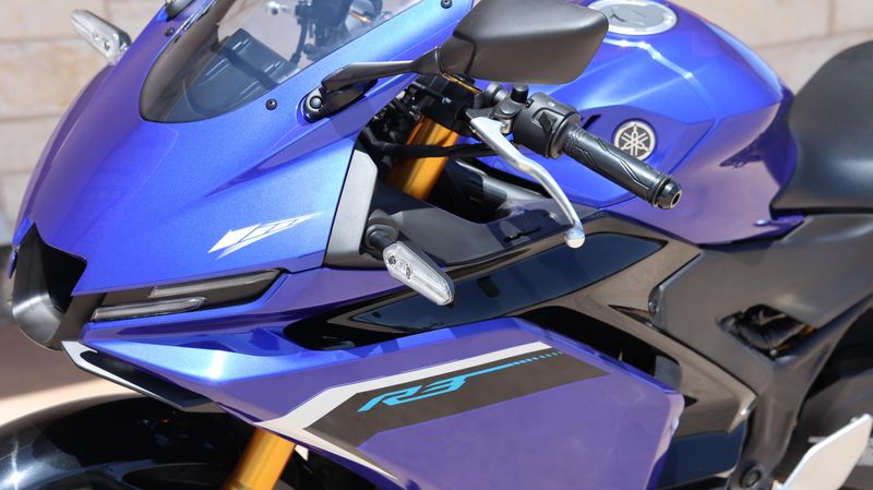 2025 Yamaha YZFR3 ABS TEAM BLUE Image 25