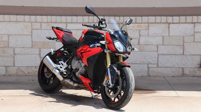 2016 BMW S 1000 R Image 1