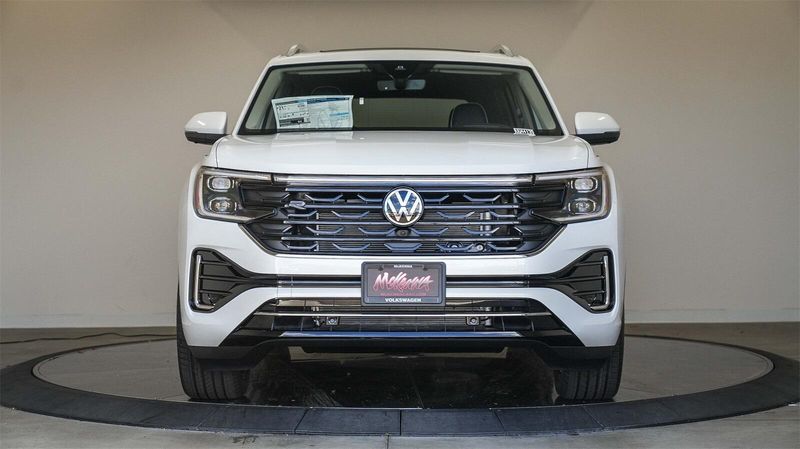 New 2025 Volkswagen Atlas 2.0T SEL Premium R-LineImage 6
