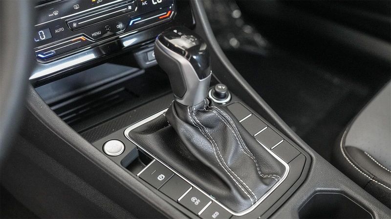 New 2025 Volkswagen Jetta 1.5T SEImage 20