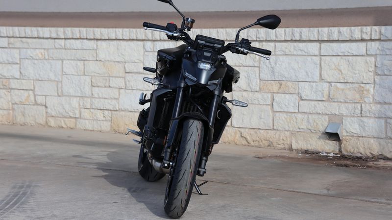 2024 Yamaha MT09 MATTE RAVEN BLACKImage 3