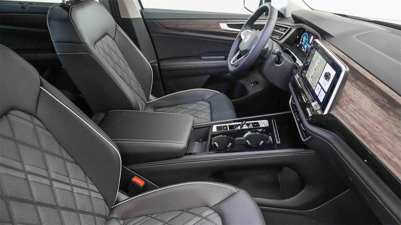 New 2026 Volkswagen Atlas 2.0T SEL Premium R-LineImage 17