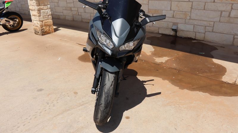 2024 Kawasaki Ninja 650 ABS KRT Edition Image 8