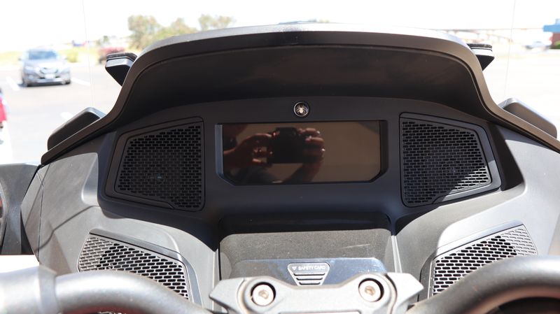Used 2022 Can-Am RD SPYDER RT LTD 1330 SE6 RDD 22 Base Image 15