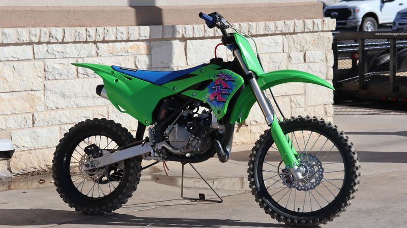 2022 KAWASAKI KX 112 in a GREEN exterior color. Family PowerSports (877) 886-1997 familypowersports.com 