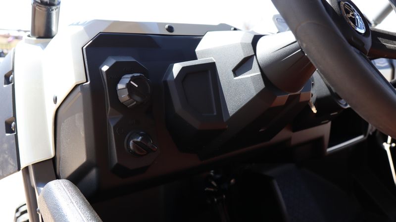 NEW 2025 YAMAHA VIKING VI EPS RANCH EDITION WINTER WHITE Image 4