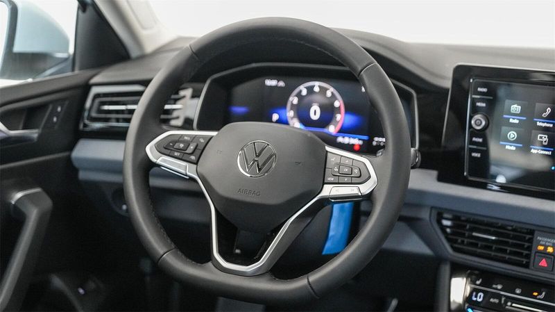 New 2025 Volkswagen Jetta 1.5T SEImage 16