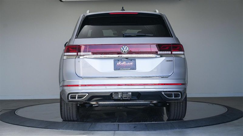 2025 Volkswagen Atlas 2.0T SEL Premium R-LineImage 3