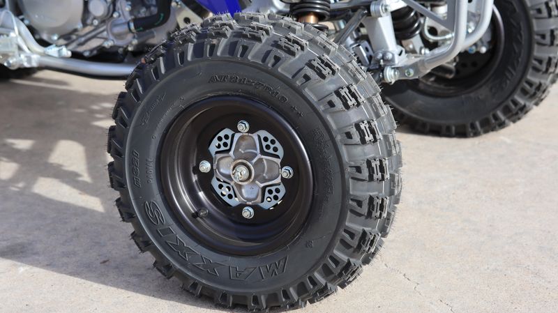 2025 Yamaha YFZ450R TEAM BLUE Image 12