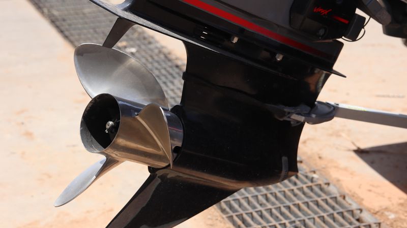 2005 SKEETER ZX225 Image 5