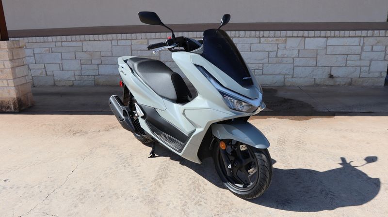 NEW 2026 HONDA PCX Image 1