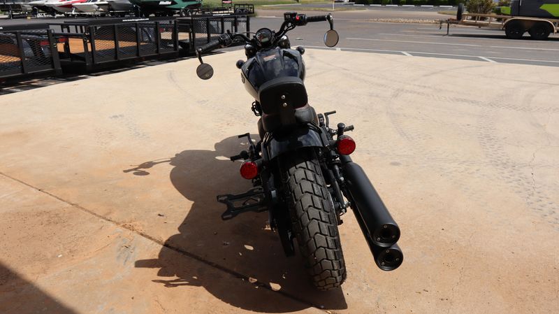 2021 Indian Motorcycle SCOUT BOBBER ABS THUNDER BLACK 49ST Bobber Image 4