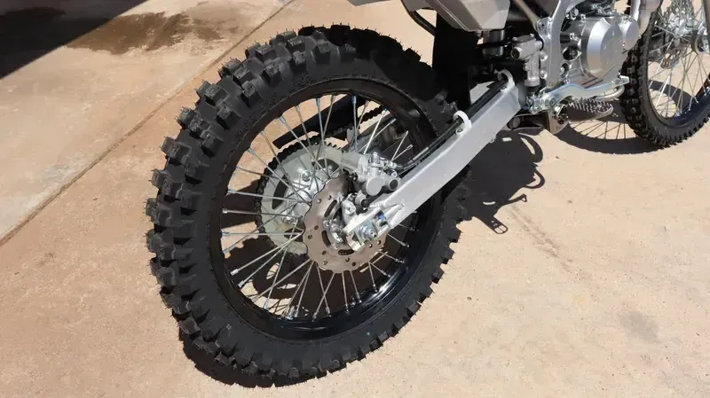 New 2026 Kawasaki KLX140R F BRIGHT WHITE Image 12