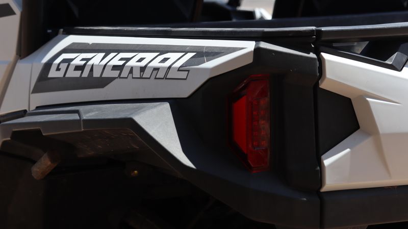 2022 Polaris GENERAL XP 1000 DELUXE Image 8