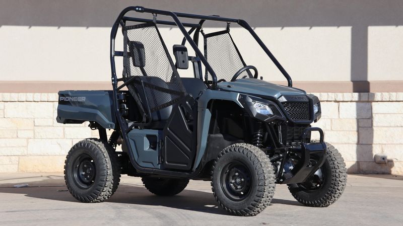 2025 Honda PIONEER 520 SLATE GRAYImage 1