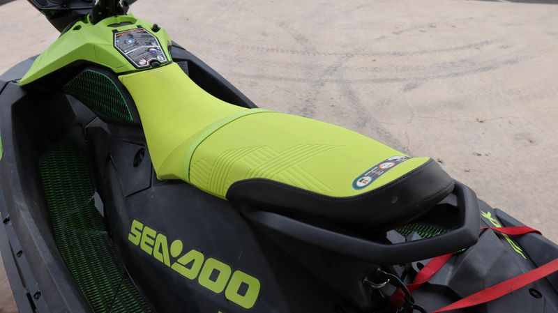 2023 SEADOO PWC SPARK TRIXX 90 AUD GN 3UP IBR 23  in a BLACK exterior color. Family PowerSports (877) 886-1997 familypowersports.com 