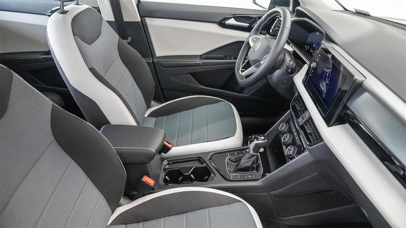 New 2025 Volkswagen Taos 1.5T SImage 17