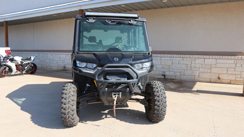 2023 Can-Am SSV DEF MAX TEX CAB 65 HD10 BK 23 Limited HD10 Image 3