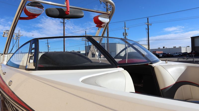 2012 MALIBU 23 LSV Image 6