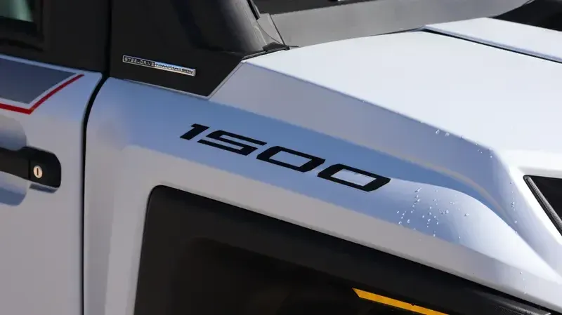 2025 Polaris RANGER XD 1500 NORTHSTAR EDITION PREMIUM GHOST  WHITE Image 2