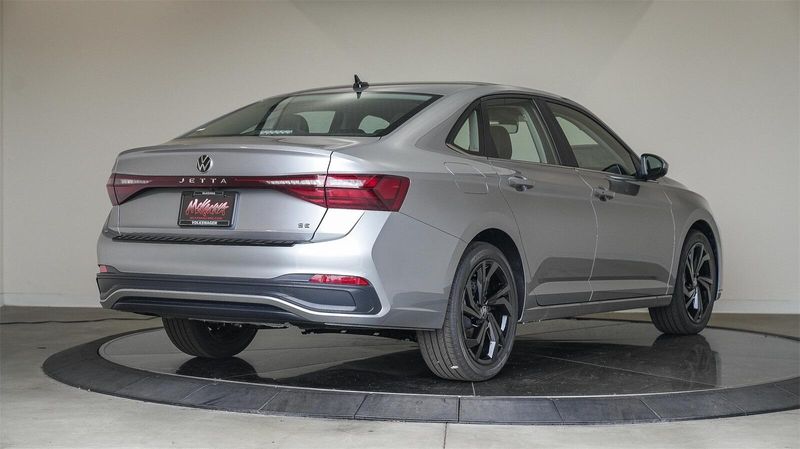 New 2025 Volkswagen Jetta 1.5T SEImage 4