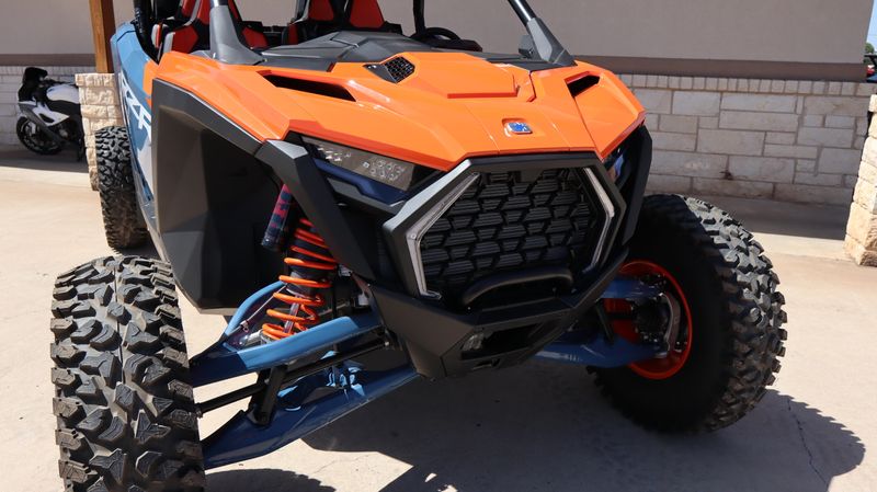 New 2025 Polaris RZR PRO S 4 ULTIMATE ORANGE RUST AND ZENITH BLUE Image 4
