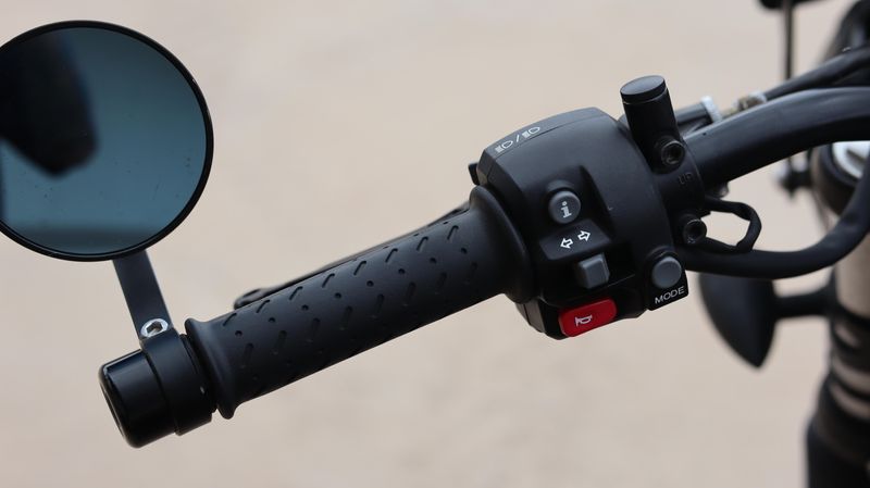 2020 Triumph STREET TWIN 900 Image 15
