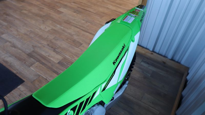 2025 Kawasaki KX450SR LIME GREENImage 9