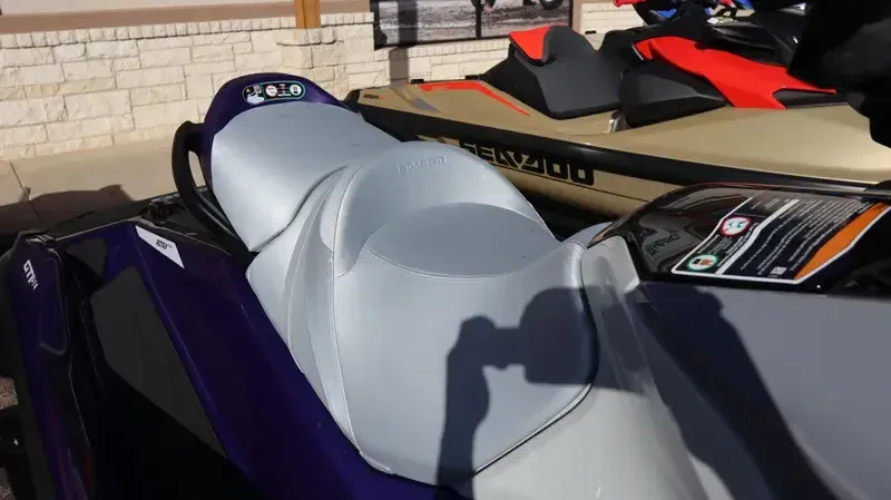 2025 SEADOO GTI SE 130 WITH SOUND SYSTEM IDF MIDNIGHT PURPLE Image 11