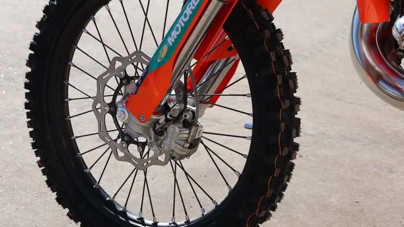 2025 KTM 300 XCW CHAMPION EDITION Image 20