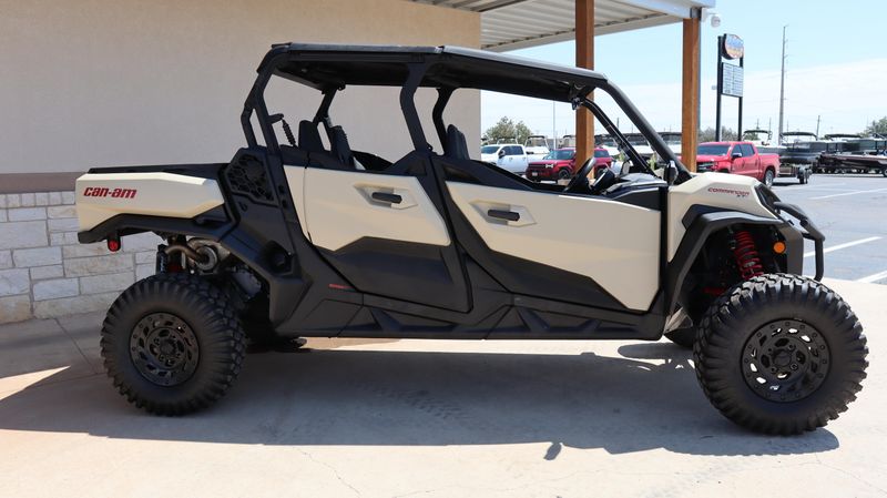 2024 Can-Am SSV COM MAX XTP 64 1000R TN 24 XT 1000R Image 2