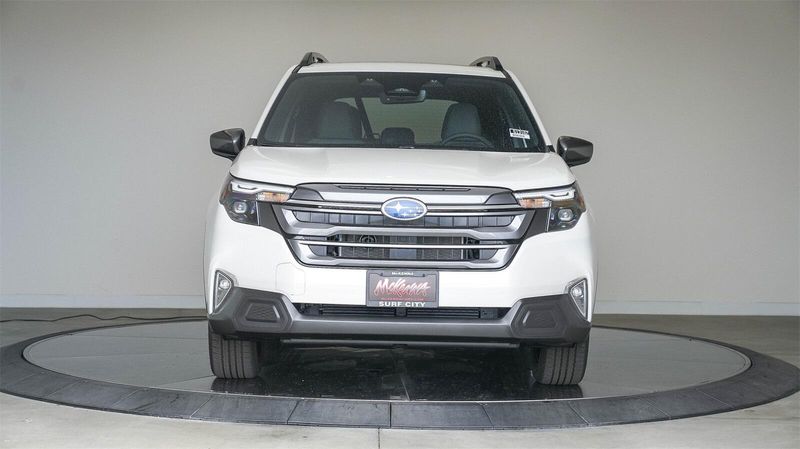 2025 Subaru Forester Hybrid PremiumImage 6
