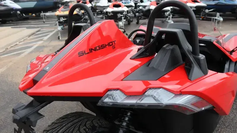 NEW 2025 POLARIS SLINGSHOT S AUTODRIVE Image 13