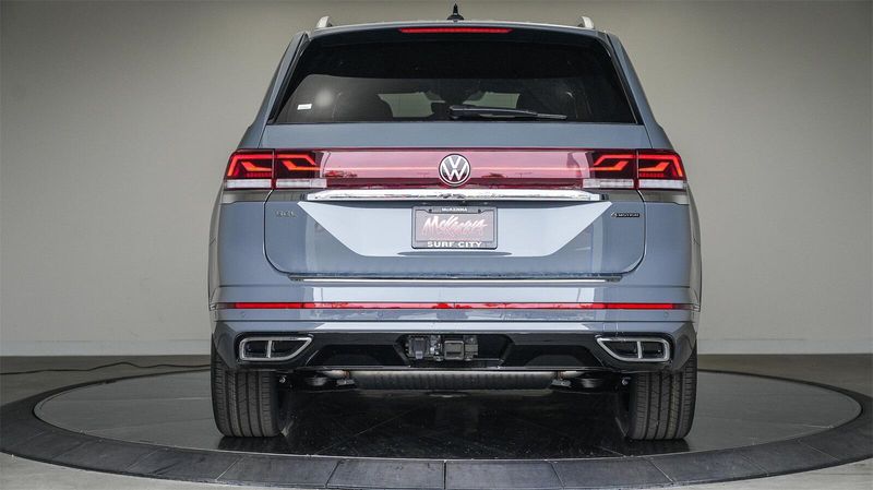 New 2025 Volkswagen Atlas 2.0T SEL Premium R-LineImage 3