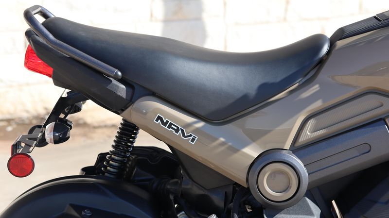 2023 Honda Navi BaseImage 7