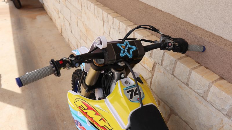 2022 Yamaha YZ450F Image 9