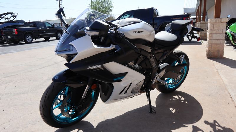 New 2025 CFMOTO 675 SS Image 7