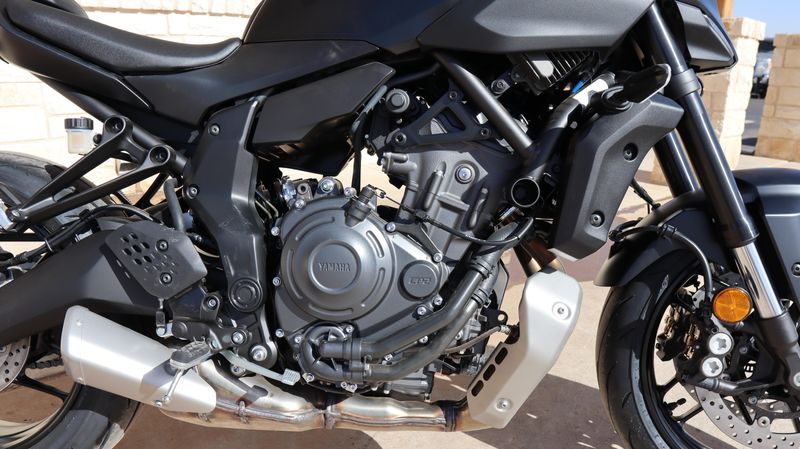 2025 Yamaha MT07 MATTE CHARCOAL BLACKImage 9