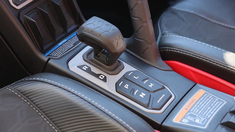 NEW 2026 CAN-AM MAVERICK R MAX X WITH SMARTSHOX 999T DCT Image 14