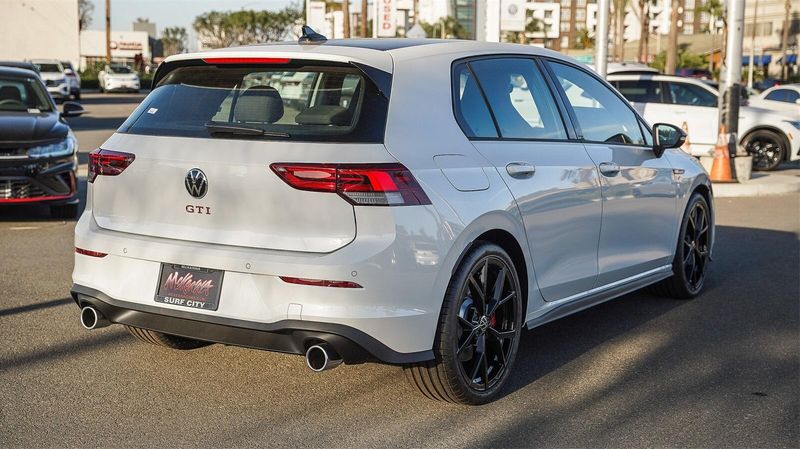 2024 Volkswagen Golf GTI SImage 6