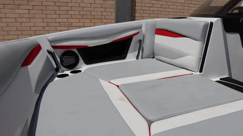2025 AXIS A225 Image 14