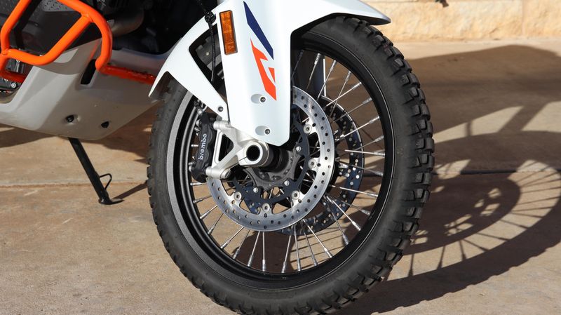 2024 KTM Super Adventure 1290 RImage 3