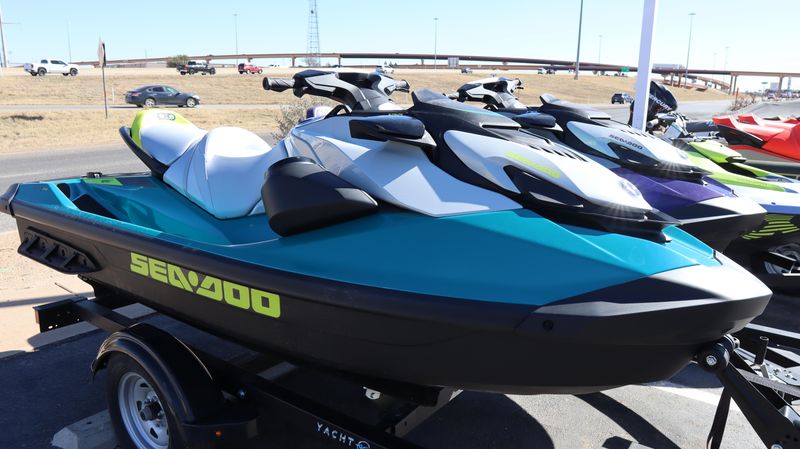 2025 SEADOO GTI SE 170 WITH SOUND SYSTEM IDF TEAL BLUE AND MANTA GREEN Image 1